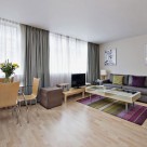 St Christophers place serviced 1 bedroom - Soothing colours