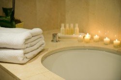 Cheval Phoenix Apartment - Luxury bathroom