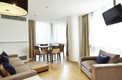 Serviced Modern 2 Bedroom in Earls Court - 24 hour onsite security
