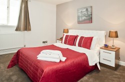 Fulham Road Serviced 3 Bedroom Apartments - Bedroom