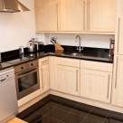 140 Minories Serviced Apartment - Fully equipped modern kitchen