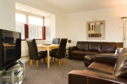 Basil Street Knightsbridge 3 Bedroom Apartment - Lounge