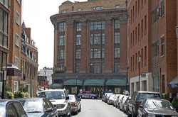 Basil Street Knightsbridge 3 Bedroom Apartment - short walk to Harrods