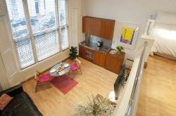 Notting Hill Serviced Studio - Large Mezzanine