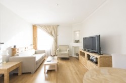 Cheshams Court Serviced 1 Bedroom - Lounge