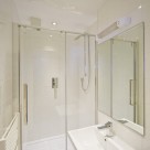 St Martins Court Covent Garden Serviced Apartments - Bathroom