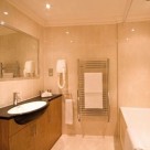 Curzon Street 2 Bedroom Apartments - Bathroom