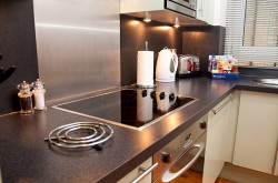 Pepys Street Serviced Apartment - open plan kitchen