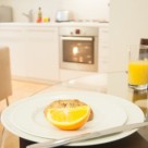 Brushfields Serviced Apartments - Contemporary fully equipped kitchen