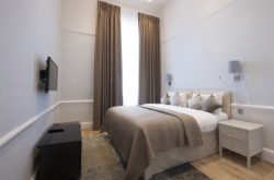 17 Hertford Street Deluxe 1 Bedroom