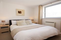 Kelvin Gate Bracknell Serviced 2 Bedroom