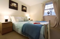 Stephenson Court Newbury - bedroom for chilling out