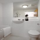 Kelvin Gate 1 Bedroom - Bathroom