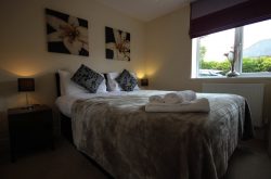 St Michaels Newbury - stylish bedroom