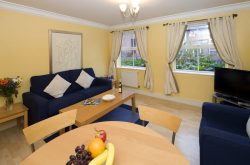 Stanshawe Court Reading Apartments lounge